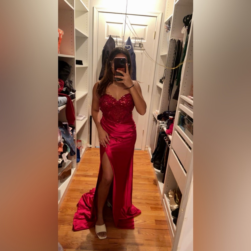Red prom dress